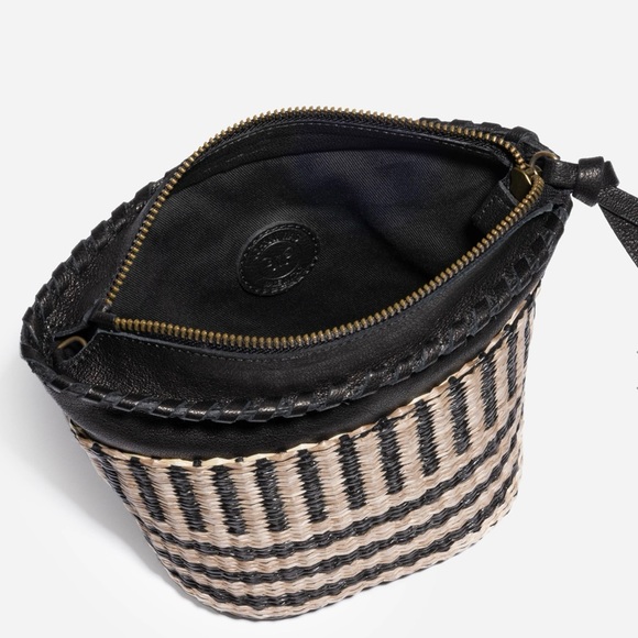 BANDA CROCHET BUCKET BAG - Picture 2 of 5